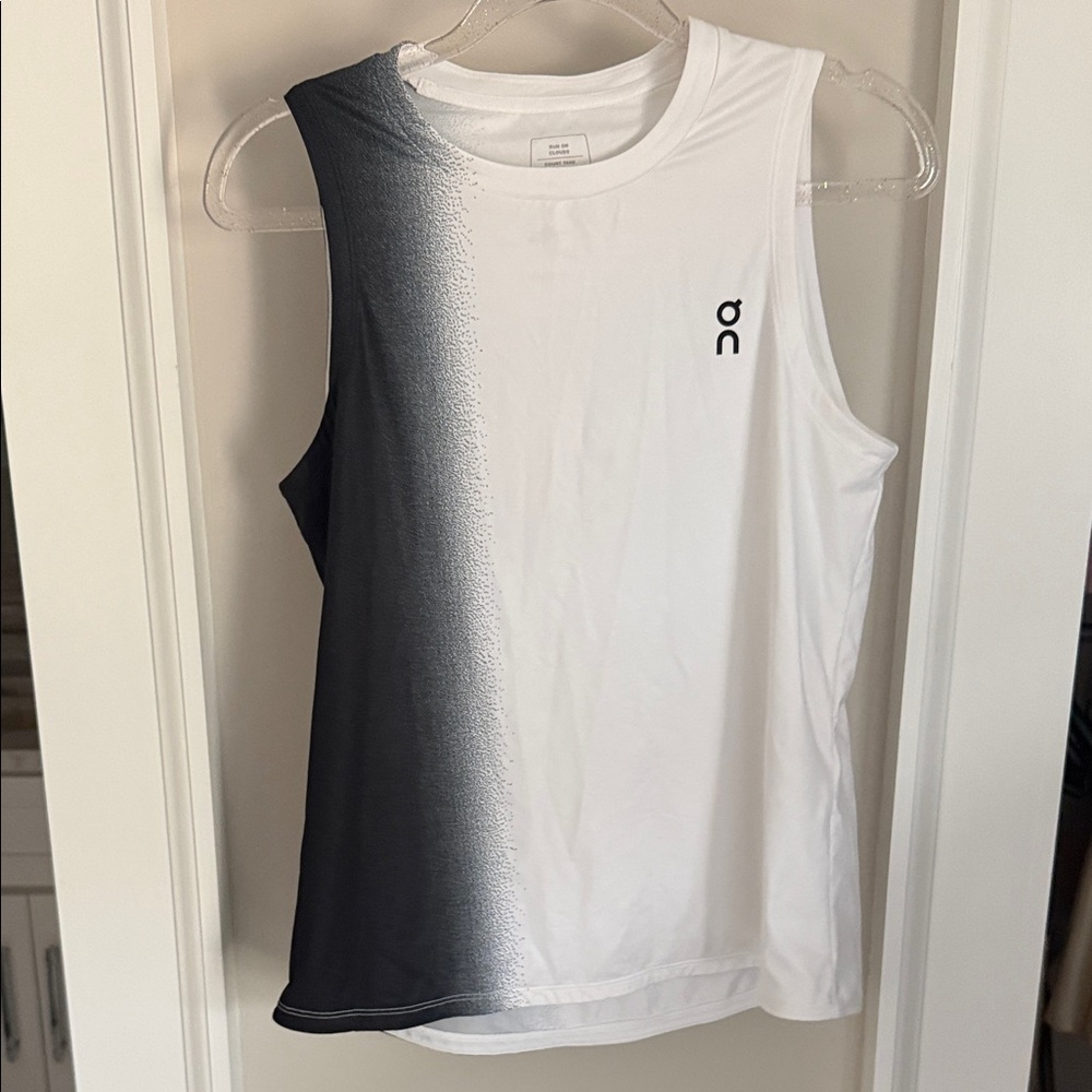 On Running Monochrome Gradient Tank Top